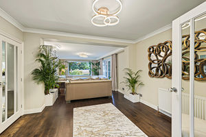 Sitting room- click for photo gallery